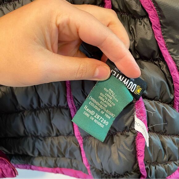 L.L. Bean Down Vest womens sz XS puffer stowaway water repellent downtek goose - Picture 12 of 14